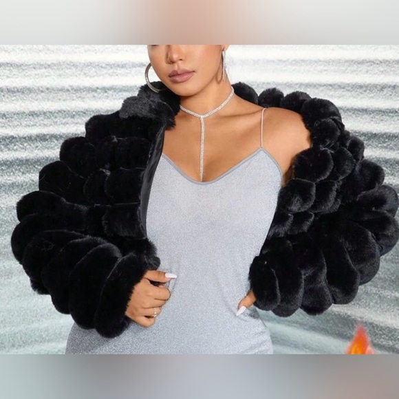 SHEIN Jackets & Blazers - Black Faux Fur Jacket. 1XL.
